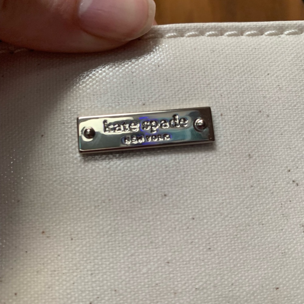 Heart Kate Spade Yours Truly Stripe Zipper Tote - Picture 4 of 5